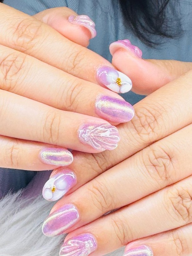 Pastel nagels met bloemetjes nail art